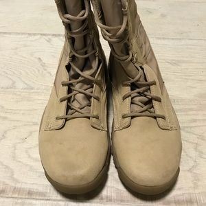 Nike SFB Special Field Boots Men’s 10.5